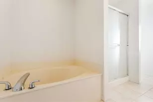 8 White Hurst Ln, Palm Coast, FL 32164 - Photo 9