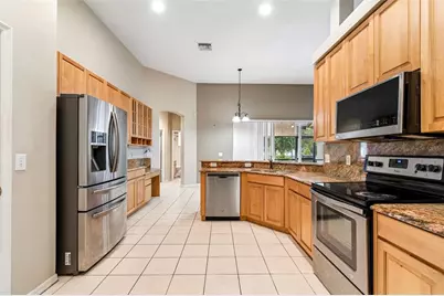 5737 Wynstone Lane, Zephyrhills, FL 33541 - Photo 11