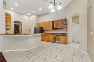 5737 Wynstone Ln, Zephyrhills, FL 33541 - Photo 17