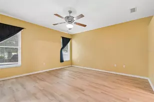 5737 Wynstone Ln, Zephyrhills, FL 33541 - Photo 21