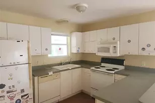 17449 SE 81st Newberry Ct, The Villages, FL 32162 - Photo 23
