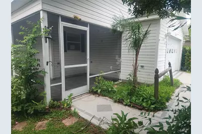 17449 SE 81st Newberry Court, The Villages, FL 32162 - Photo 3