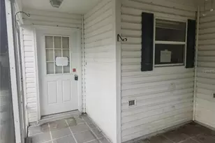 17449 SE 81st Newberry Ct, The Villages, FL 32162 - Photo 5