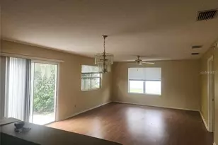 17449 SE 81st Newberry Ct, The Villages, FL 32162 - Photo 13