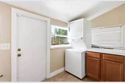 347 W Wisconsin Avenue, Deland, FL 32720 - Photo 31