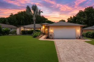 1304 Ariana Woods Cir, Auburndale, FL 33823 - Photo 1