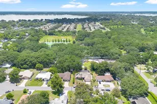 1304 Ariana Woods Cir, Auburndale, FL 33823 - Photo 31