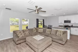 1104 Peach Crk Dr, Osteen, FL 32764 - Photo 3