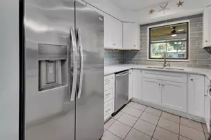 235 W Retta St, De Leon Springs, FL 32130 - Photo 15