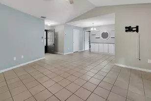 235 W Retta St, De Leon Springs, FL 32130 - Photo 11
