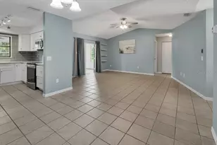 235 W Retta St, De Leon Springs, FL 32130 - Photo 13