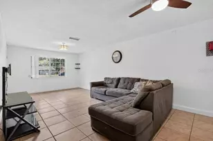 912 Royal Oak Ct, Holly Hill, FL 32117 - Photo 5