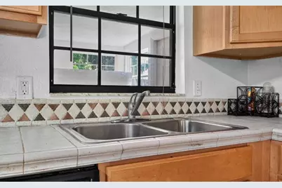 912 Royal Oak Court, Holly Hill, FL 32117 - Photo 9