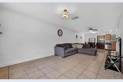 912 Royal Oak Court, Holly Hill, FL 32117 - Photo 3