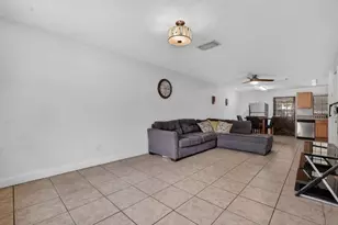 912 Royal Oak Ct, Holly Hill, FL 32117 - Photo 3