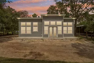 225 Gardenia Ave, Georgetown, FL 32139 - Photo 1