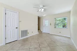 1718 Adams Circle S, Largo, FL 33771 - Photo 9