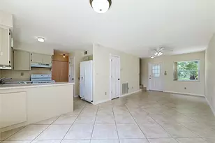 1718 Adams Circle S, Largo, FL 33771 - Photo 3