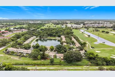 1718 Adams Circle S, Largo, FL 33771 - Photo 39