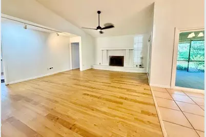 860 N Kansas Avenue, Deland, FL 32724 - Photo 11