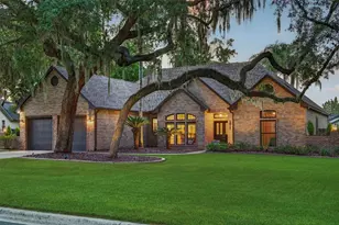 1817 SE 34th Ln, Ocala, FL 34471 - Photo 1