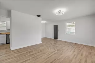 1807 S Segrave St, South Daytona, FL 32119 - Photo 9
