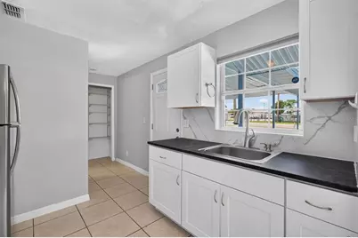 736 S Caroline Street, Daytona Beach, FL 32114 - Photo 17