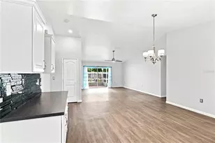 36 Royal Palm Ln, Palm Coast, FL 32164 - Photo 13