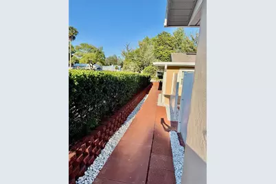 910 W French Avenue, Orange City, FL 32763 - Photo 5