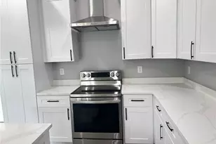 221 W Euclid Ave, Deland, FL 32720 - Photo 3