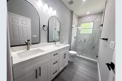 221 W Euclid Avenue, Deland, FL 32720 - Photo 13