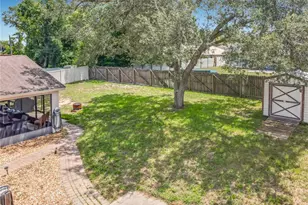 1123 W Hancock Dr, Deltona, FL 32725 - Photo 9