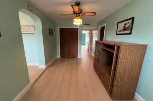 7812 N Gomez Ave, Tampa, FL 33614 - Photo 13