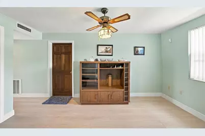 7812 N Gomez Avenue, Tampa, FL 33614 - Photo 31