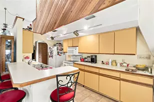 1320 W Taylor Rd, Deland, FL 32720 - Photo 11