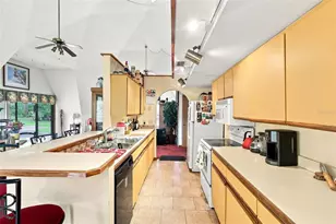 1320 W Taylor Rd, Deland, FL 32720 - Photo 11