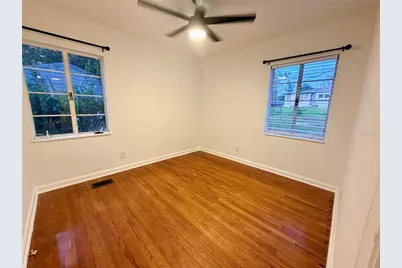 511 N Kentucky Avenue, Deland, FL 32724 - Photo 3