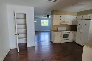 1425 NE Old Mill Dr, Deltona, FL 32725 - Photo 5