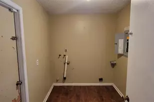 1425 NE Old Mill Dr, Deltona, FL 32725 - Photo 3