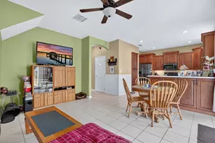 239 W Tarrington Dr, Deland, FL 32724 - Photo 15