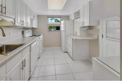 202 Elmwood Avenue #330, Deland, FL 32724 - Photo 3
