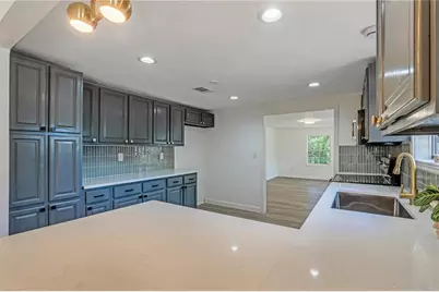305 S Rossiter Street, Mount Dora, FL 32757 - Photo 19