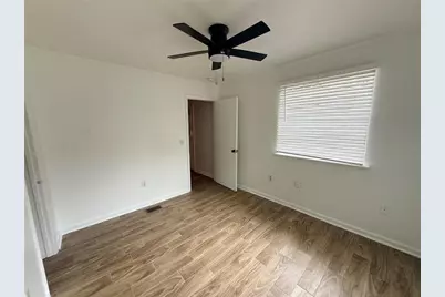 227 W Wisconsin Avenue, Deland, FL 32720 - Photo 11