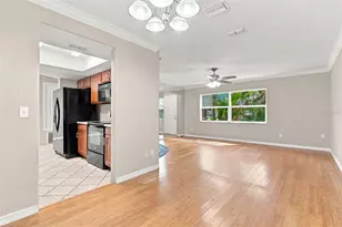 4027 Woodsong Dr, Orlando, FL 32817 - Photo 9