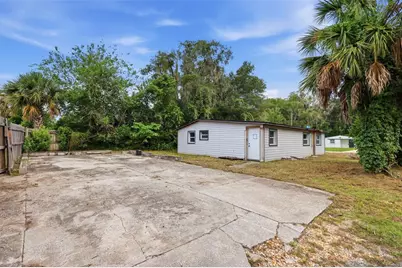 921 S Salisbury Avenue, Deland, FL 32720 - Photo 3