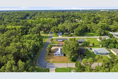 921 S Salisbury Avenue, Deland, FL 32720 - Photo 11