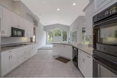 2711 John Anderson Drive, Ormond Beach, FL 32176 - Photo 15