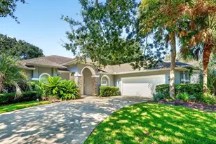 4 Lakeview Ln, Palm Coast, FL 32137 - Photo 1
