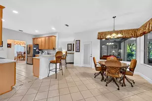 4 Lakeview Ln, Palm Coast, FL 32137 - Photo 11