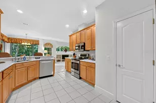 4 Lakeview Ln, Palm Coast, FL 32137 - Photo 7